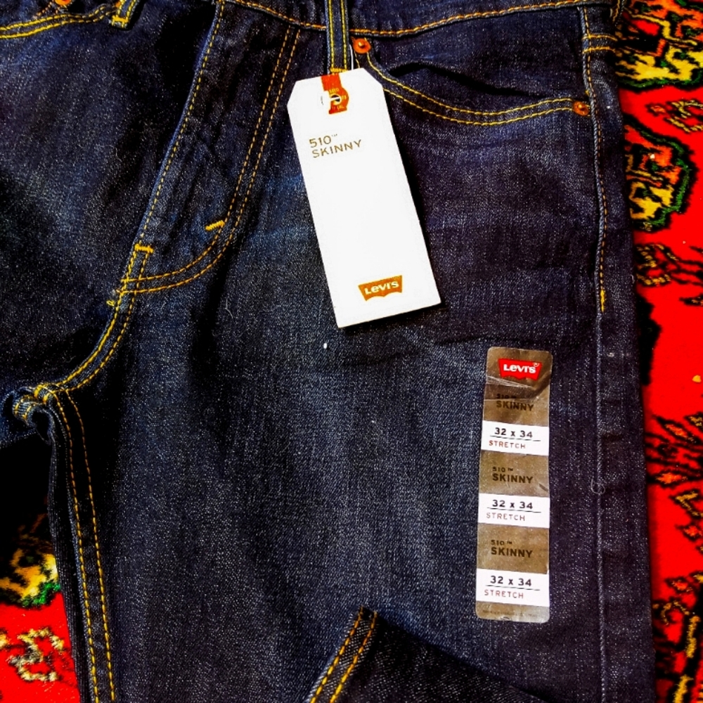 "LEVI'S " LEVI STRAUSS &CO.  510 SKINNY STRETCH        32 X 34